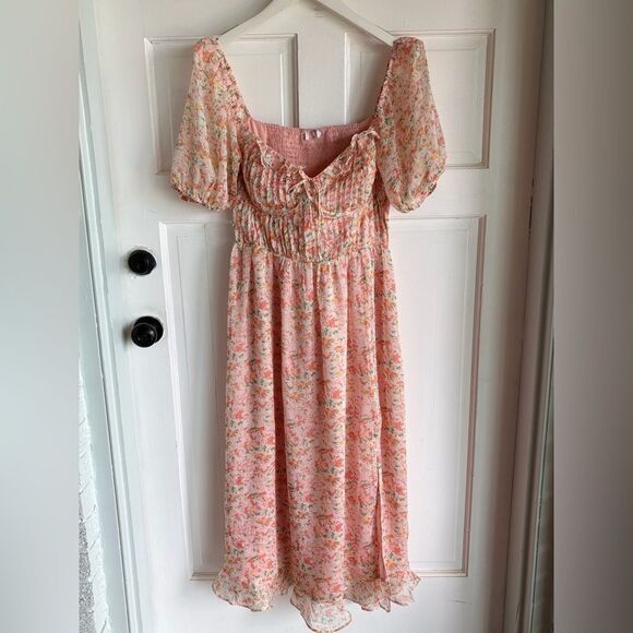 Astr Floral Midi Dress in Pink and Cream - Picture 5 of 10